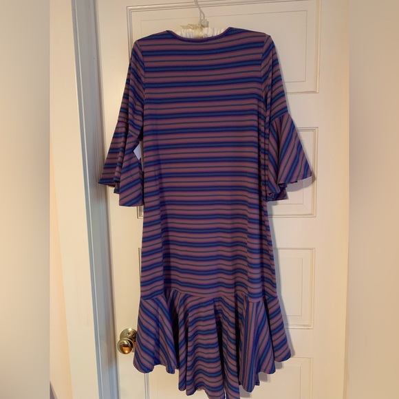 NWT! Women’s LuLaRoe Striped Maurine Dress Size M 👗
Fits size 12-14 - Picture 8 of 12